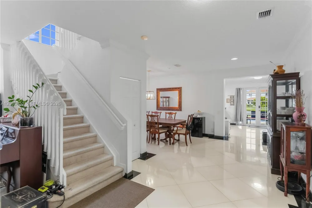1642 Blue Jay Cir Weston, FL 33327