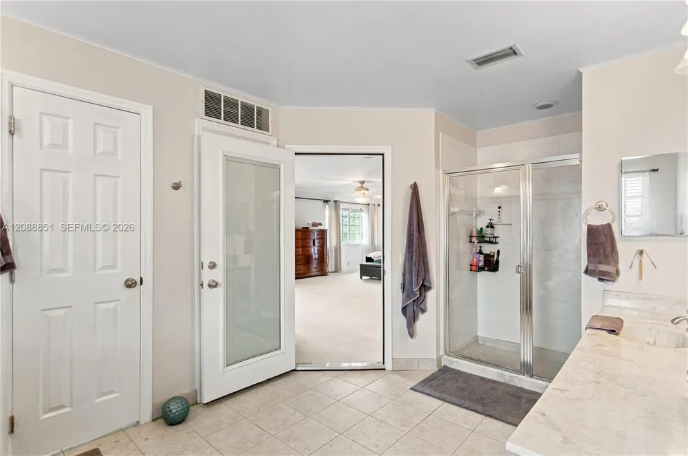 1642 Blue Jay Cir Weston, FL 33327