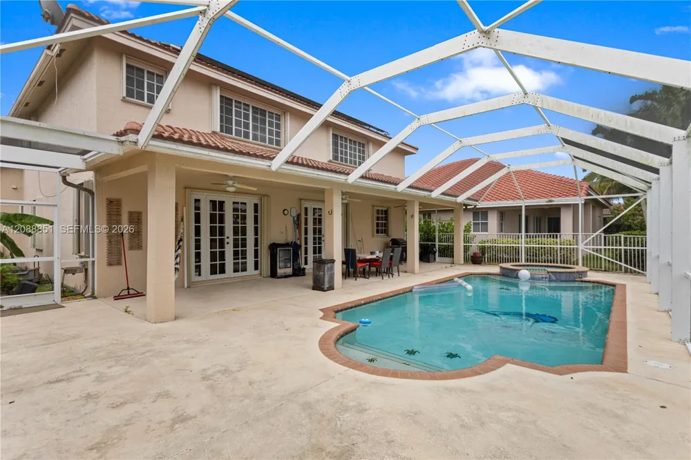 1642 Blue Jay Cir Weston, FL 33327