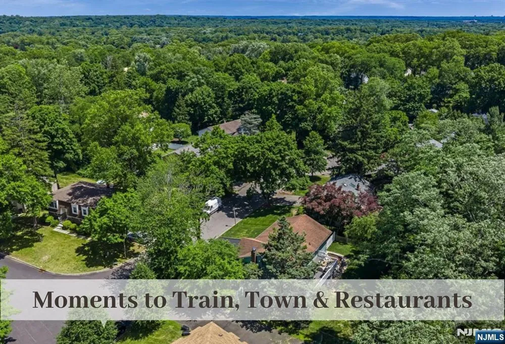11 Stone Ridge Lane Ho-Ho-Kus, NJ 07423