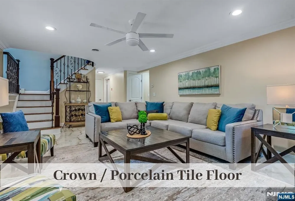 11 Stone Ridge Lane Ho-Ho-Kus, NJ 07423
