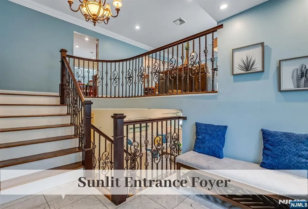 11 Stone Ridge Lane Ho-Ho-Kus, NJ 07423