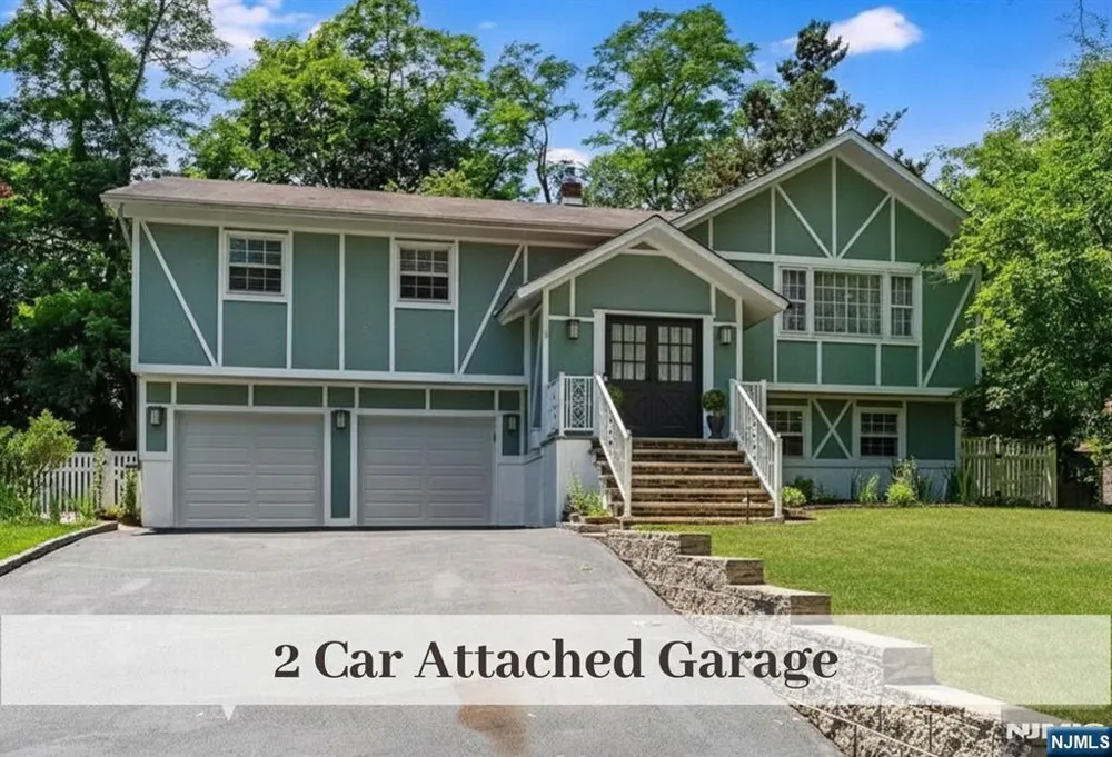 11 Stone Ridge Lane Ho-Ho-Kus, NJ 07423