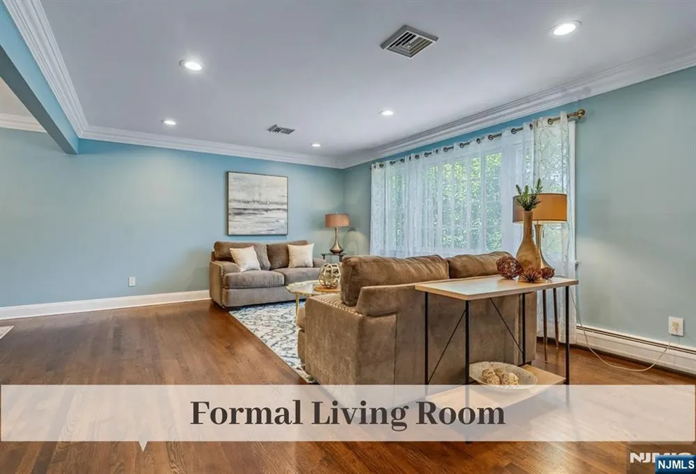 11 Stone Ridge Lane Ho-Ho-Kus, NJ 07423