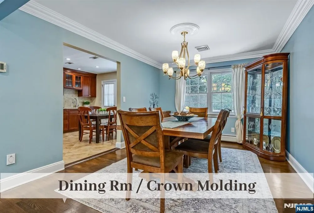 11 Stone Ridge Lane Ho-Ho-Kus, NJ 07423