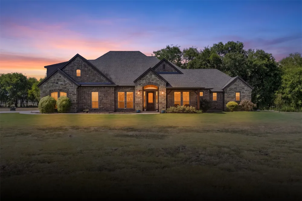505 Boz Road Waxahachie, TX 75167