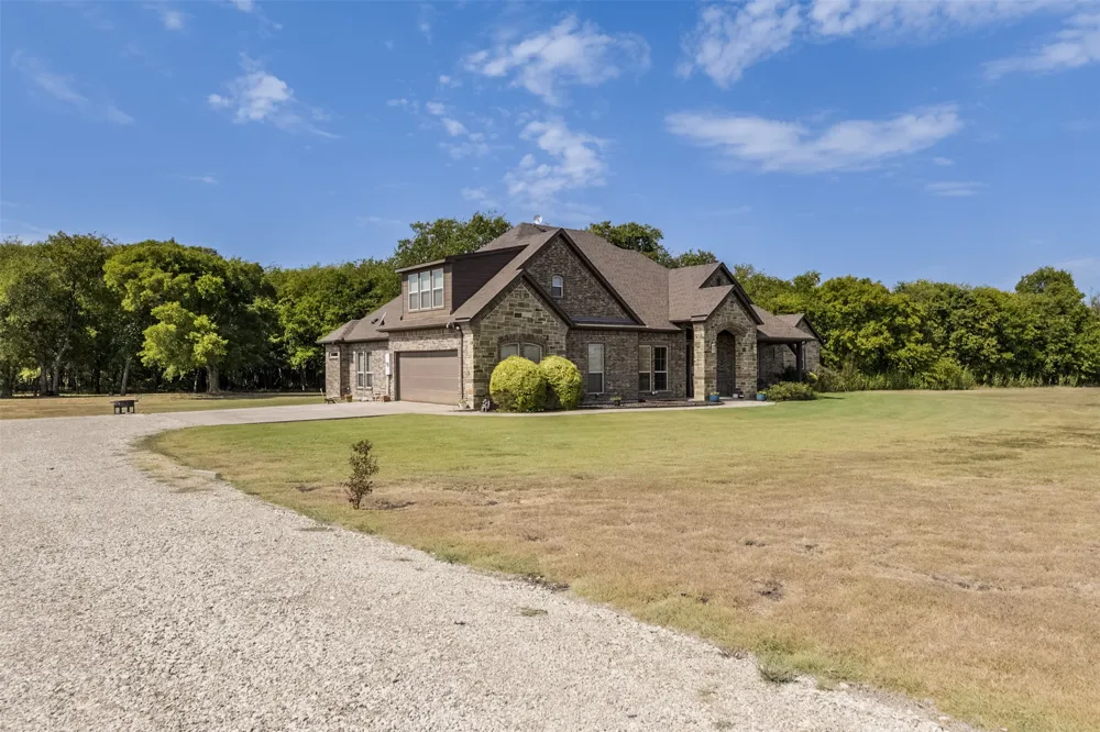 505 Boz Road Waxahachie, TX 75167