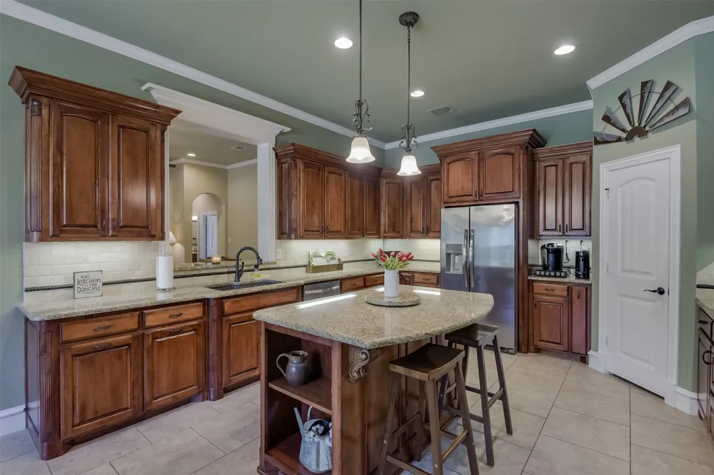 505 Boz Road Waxahachie, TX 75167