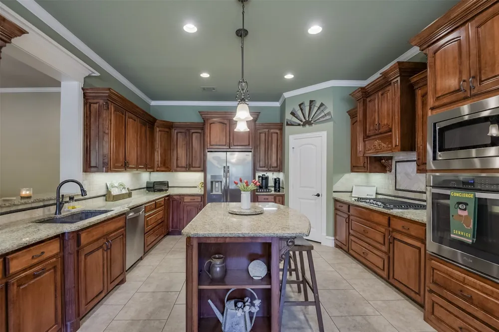 505 Boz Road Waxahachie, TX 75167