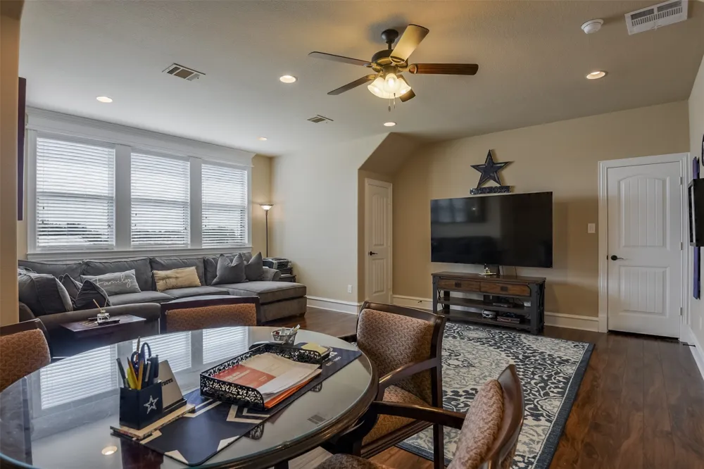 505 Boz Road Waxahachie, TX 75167