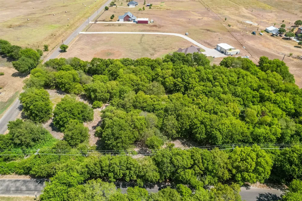 505 Boz Road Waxahachie, TX 75167