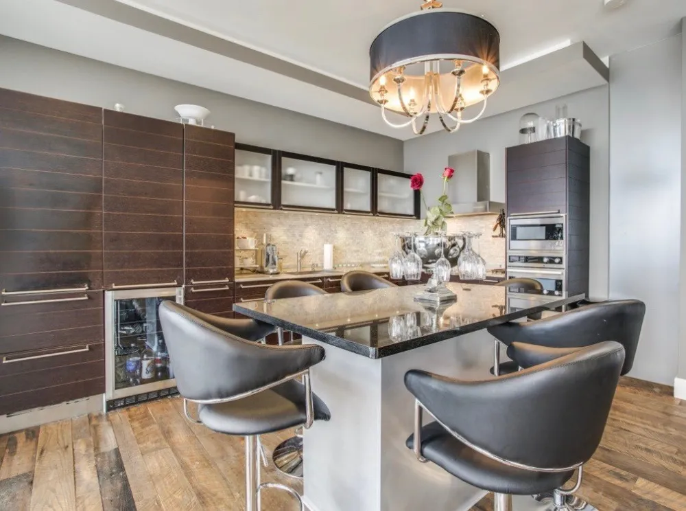 2408 Victory Park Lane #1034 Dallas, TX 75219