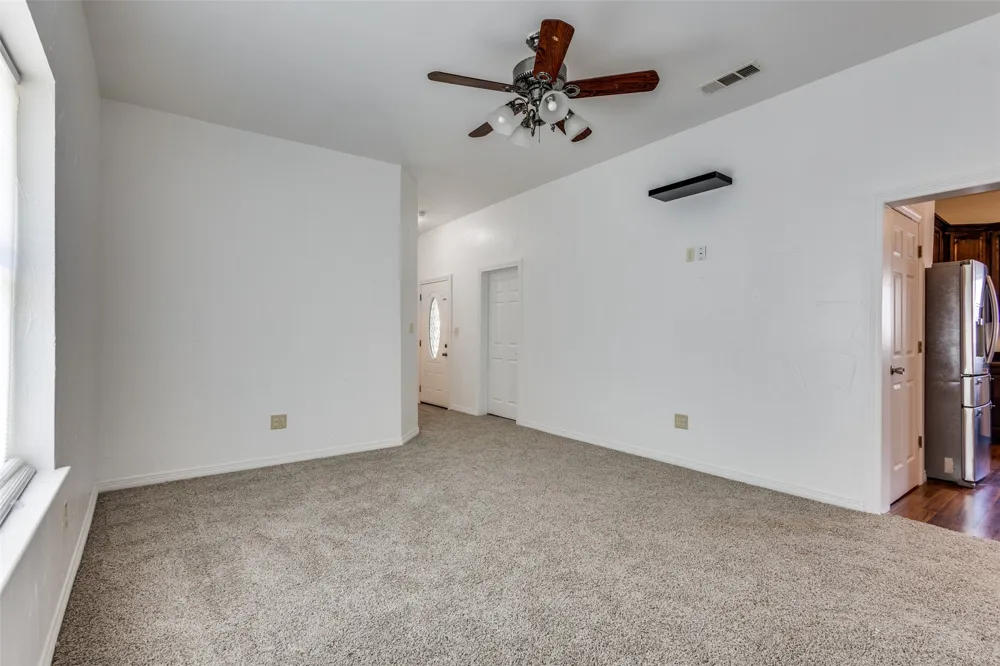 618 E Woodard Street Denison, TX 75021