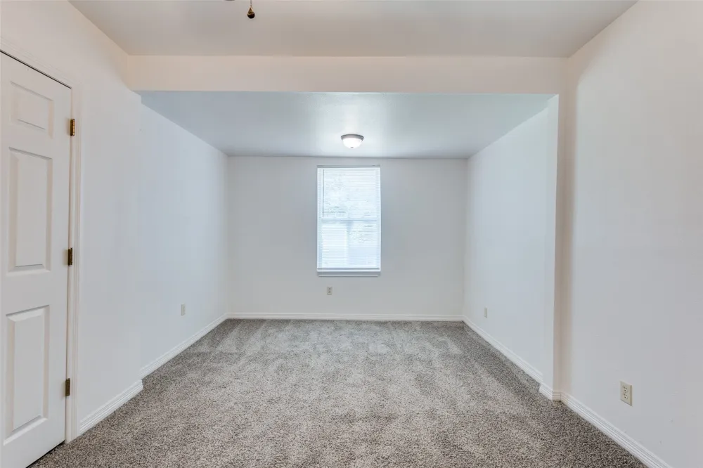 618 E Woodard Street Denison, TX 75021