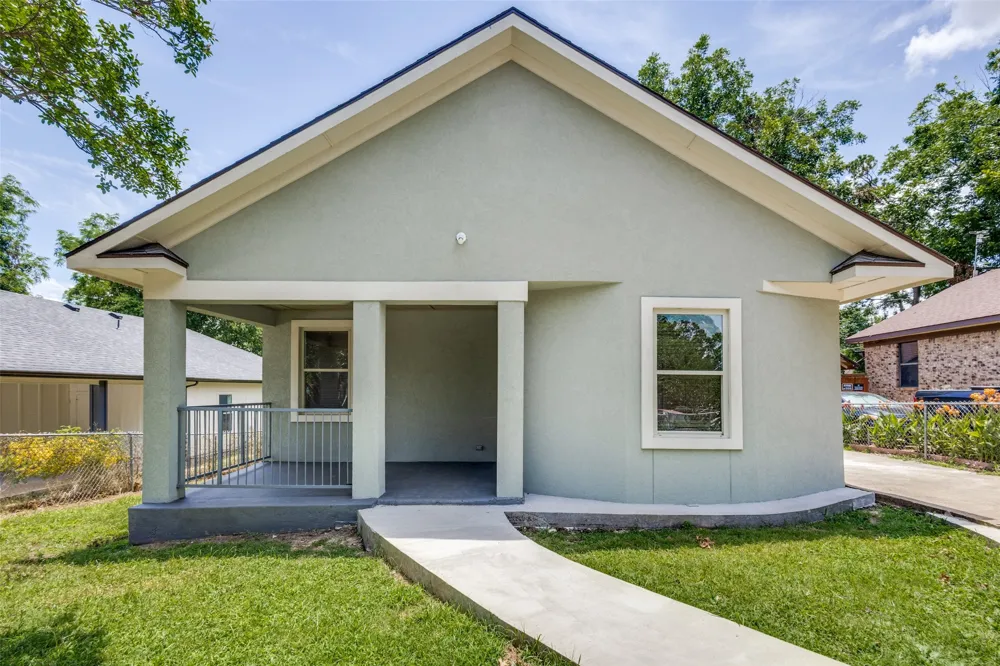 618 E Woodard Street Denison, TX 75021