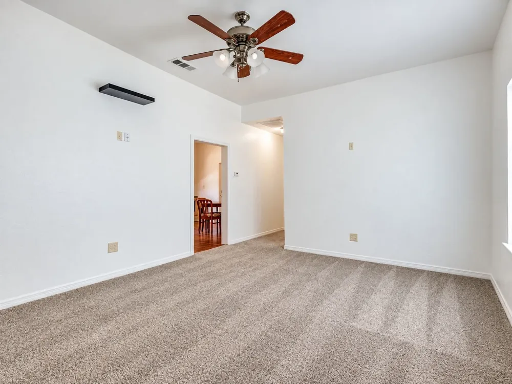 618 E Woodard Street Denison, TX 75021