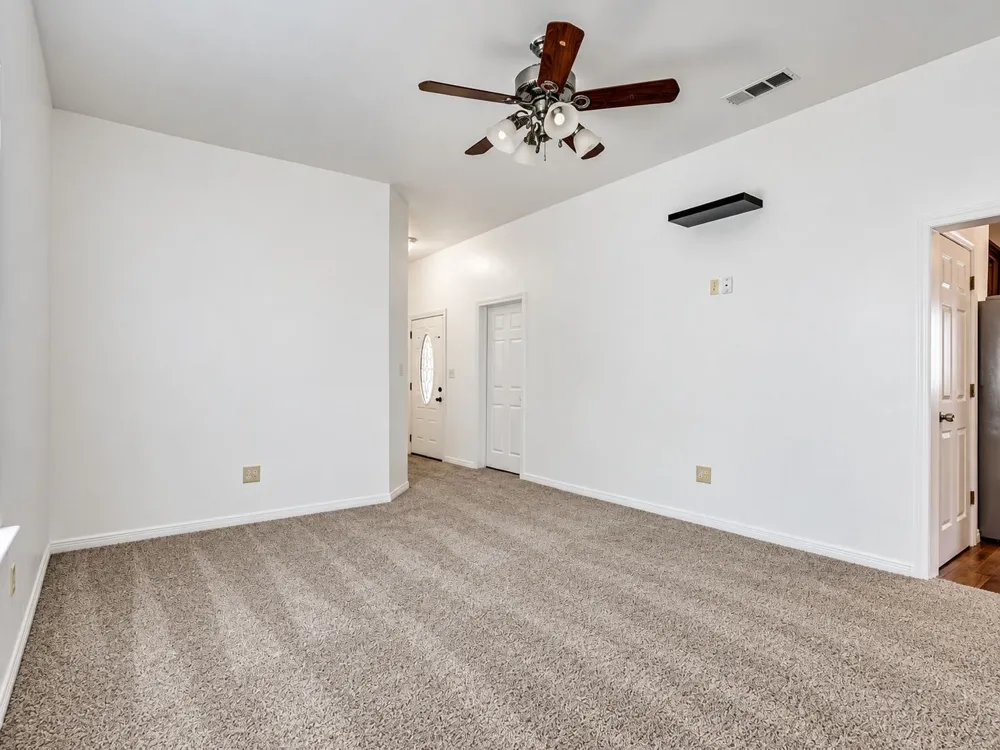 618 E Woodard Street Denison, TX 75021