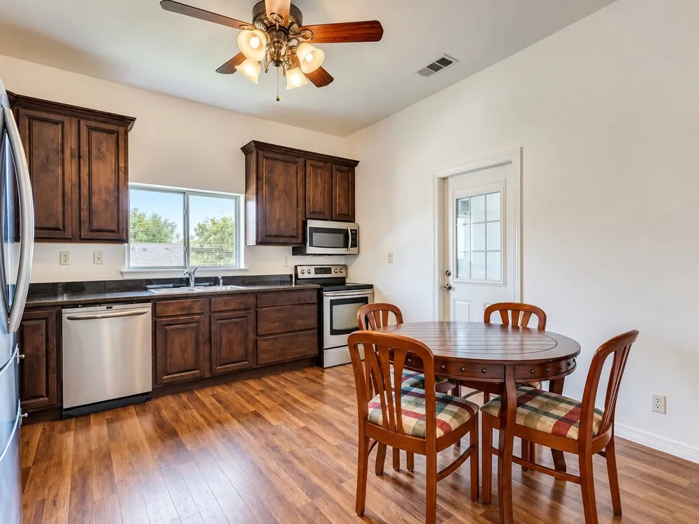 618 E Woodard Street Denison, TX 75021