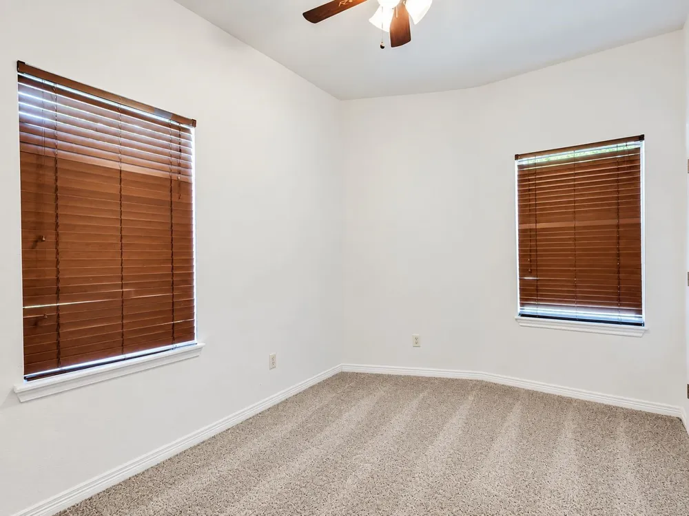 618 E Woodard Street Denison, TX 75021