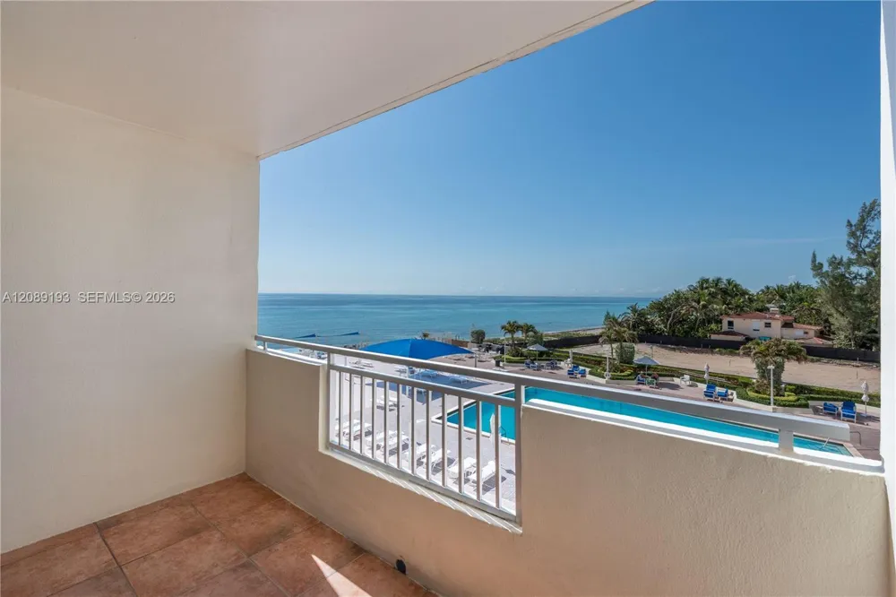 3180 S Ocean Dr #310 Hallandale Beach, FL 33009