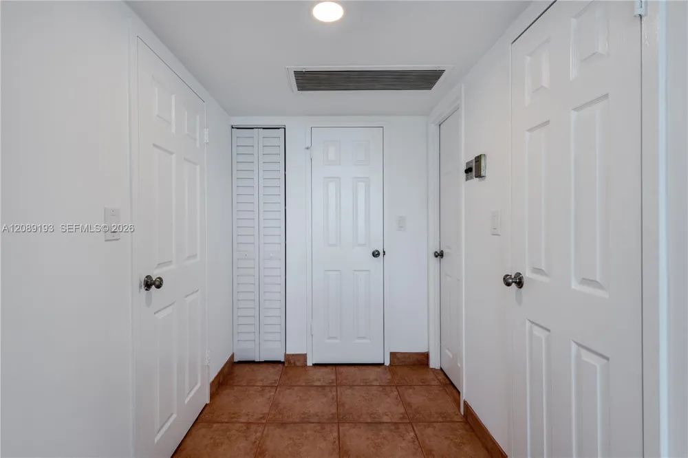 3180 S Ocean Dr #310 Hallandale Beach, FL 33009