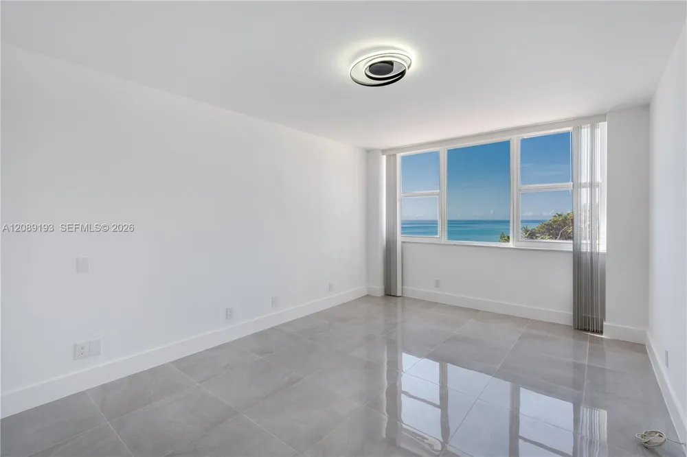 3180 S Ocean Dr #310 Hallandale Beach, FL 33009