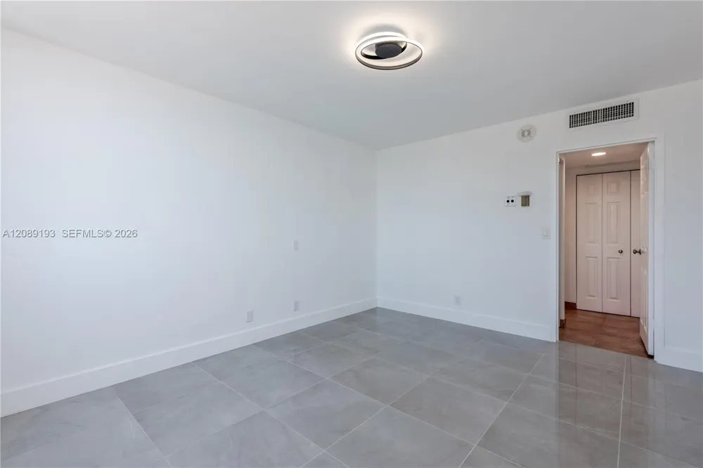 3180 S Ocean Dr #310 Hallandale Beach, FL 33009
