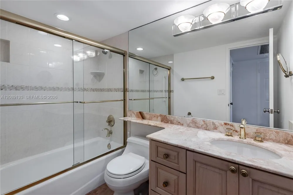 3180 S Ocean Dr #310 Hallandale Beach, FL 33009