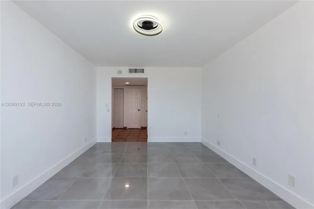 3180 S Ocean Dr #310 Hallandale Beach, FL 33009