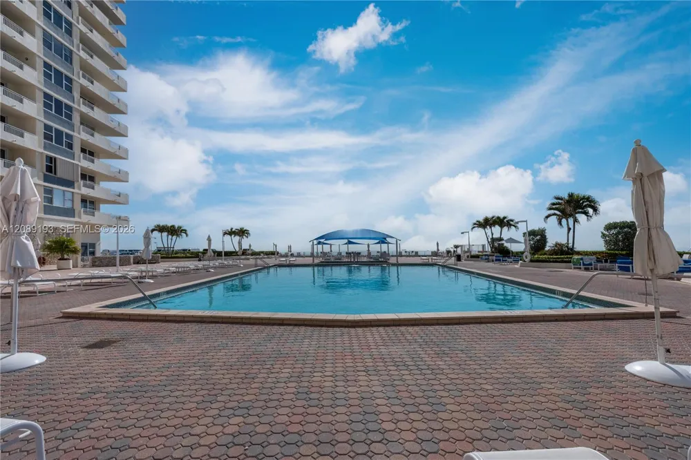 3180 S Ocean Dr #310 Hallandale Beach, FL 33009