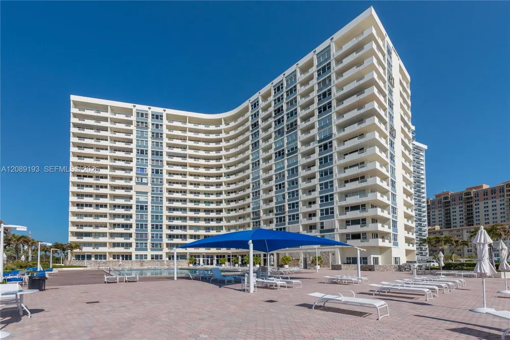 3180 S Ocean Dr #310 Hallandale Beach, FL 33009