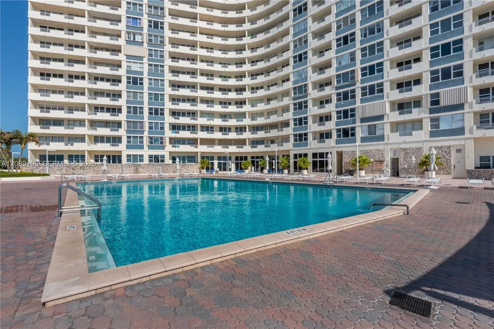 3180 S Ocean Dr #310 Hallandale Beach, FL 33009