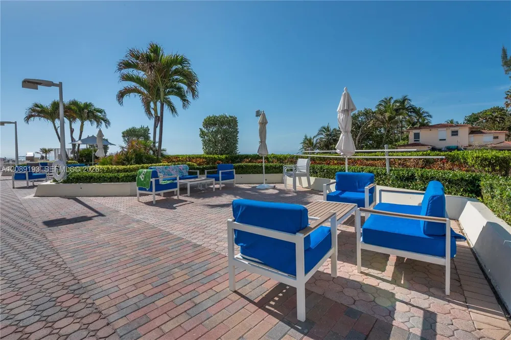 3180 S Ocean Dr #310 Hallandale Beach, FL 33009