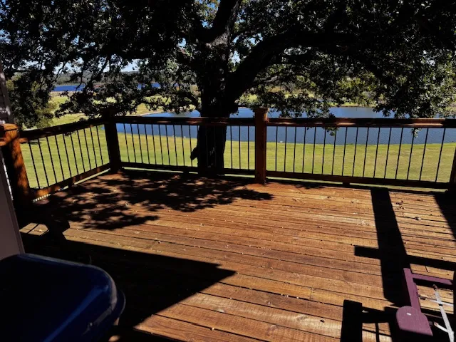 204 Falconhead #F Burneyville, OK 73430