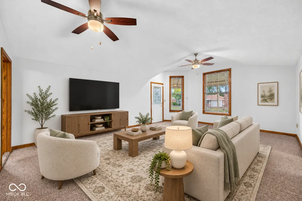923 Washington Street Hope, IN 47246