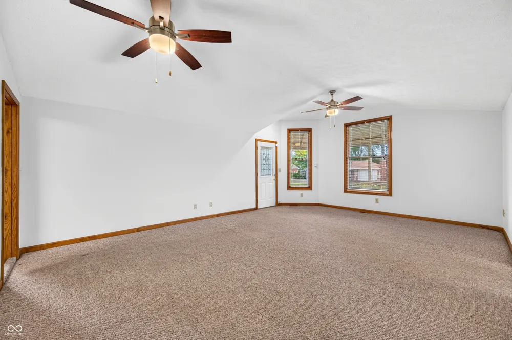 923 Washington Street Hope, IN 47246