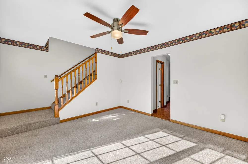 923 Washington Street Hope, IN 47246