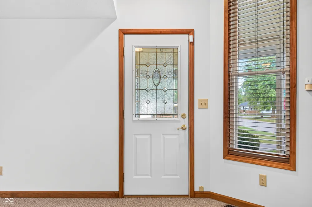 923 Washington Street Hope, IN 47246