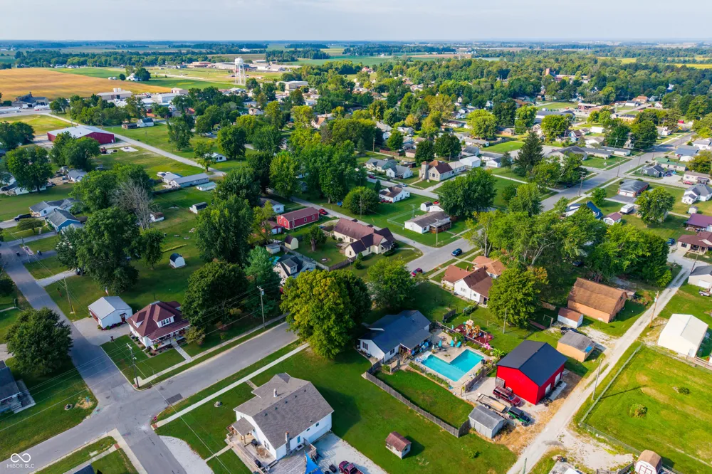 923 Washington Street Hope, IN 47246