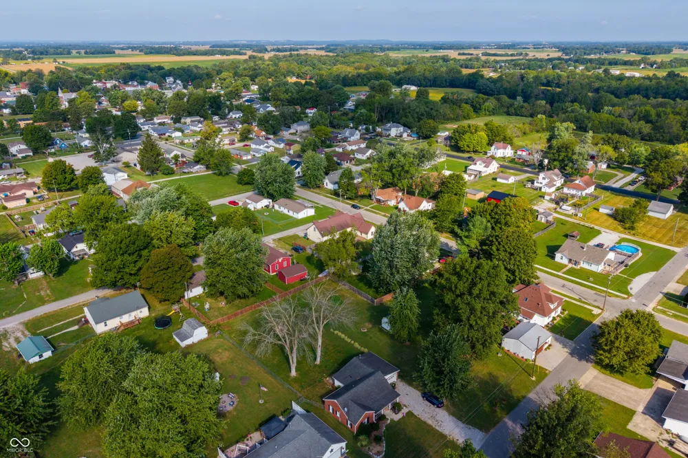 923 Washington Street Hope, IN 47246
