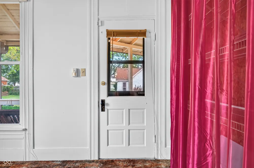 923 Washington Street Hope, IN 47246