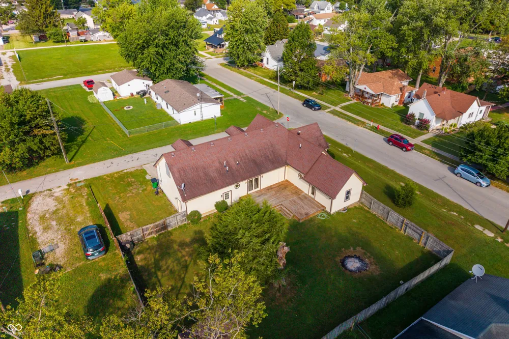 923 Washington Street Hope, IN 47246