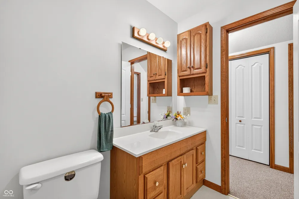 923 Washington Street Hope, IN 47246