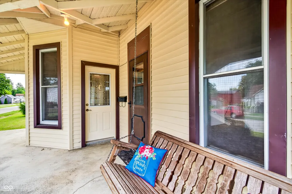 923 Washington Street Hope, IN 47246