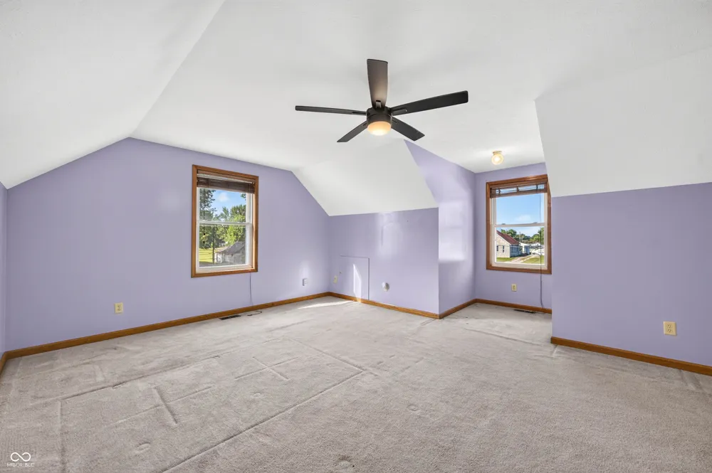 923 Washington Street Hope, IN 47246