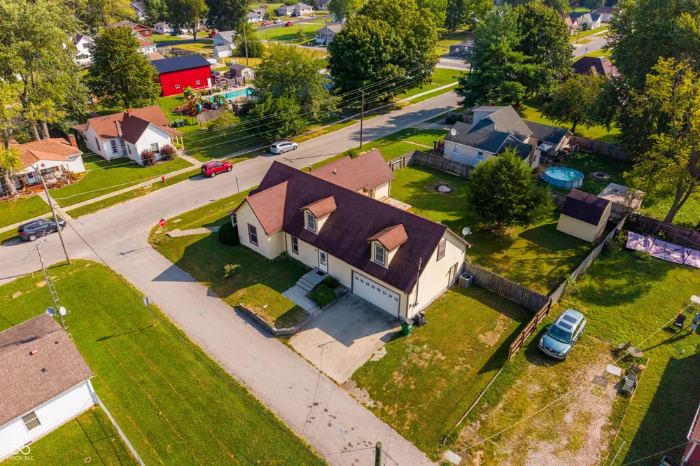 923 Washington Street Hope, IN 47246