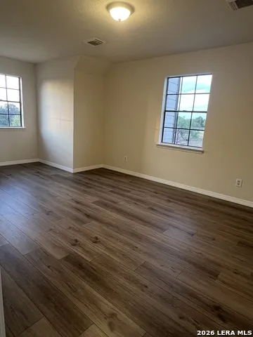 106 EAGLE CREEK RANCH BLVD Floresville, TX 78114