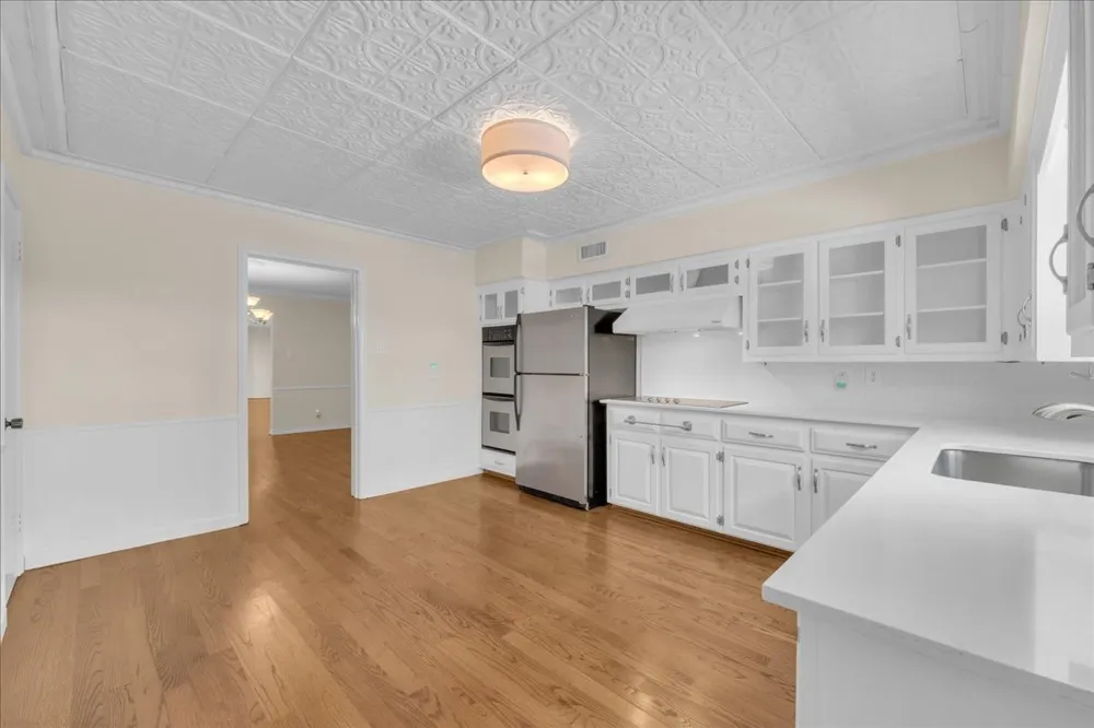 6234 Bandera Avenue #C Dallas, TX 75225