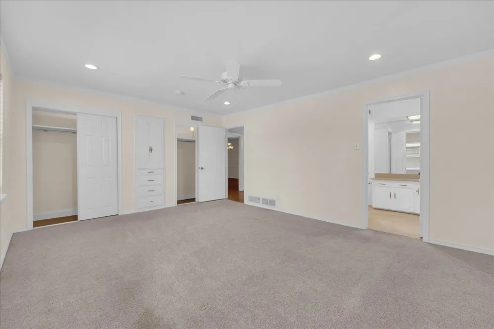 6234 Bandera Avenue #C Dallas, TX 75225