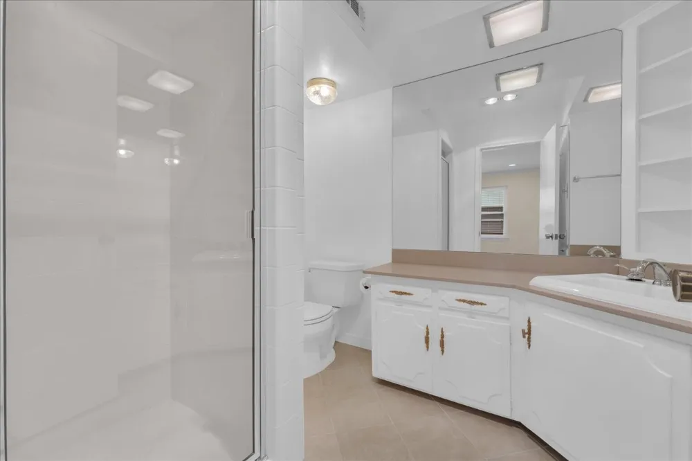 6234 Bandera Avenue #C Dallas, TX 75225